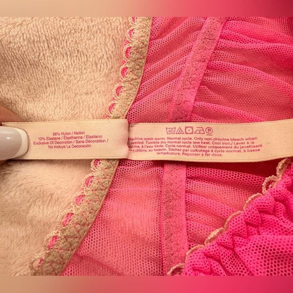 Victoria's Secret lingerie - Picture 3 of 4